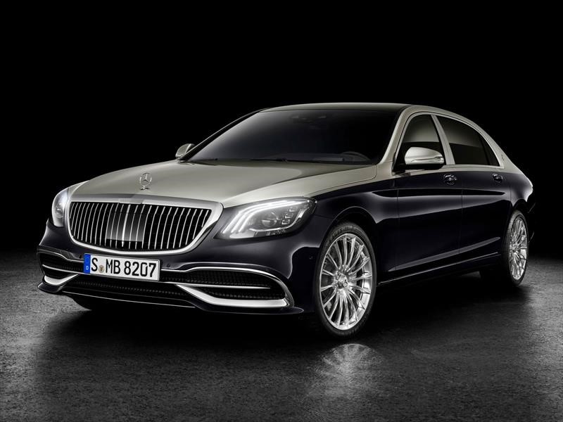 Elegancia del automóvil de lujo: Mercedes Benz